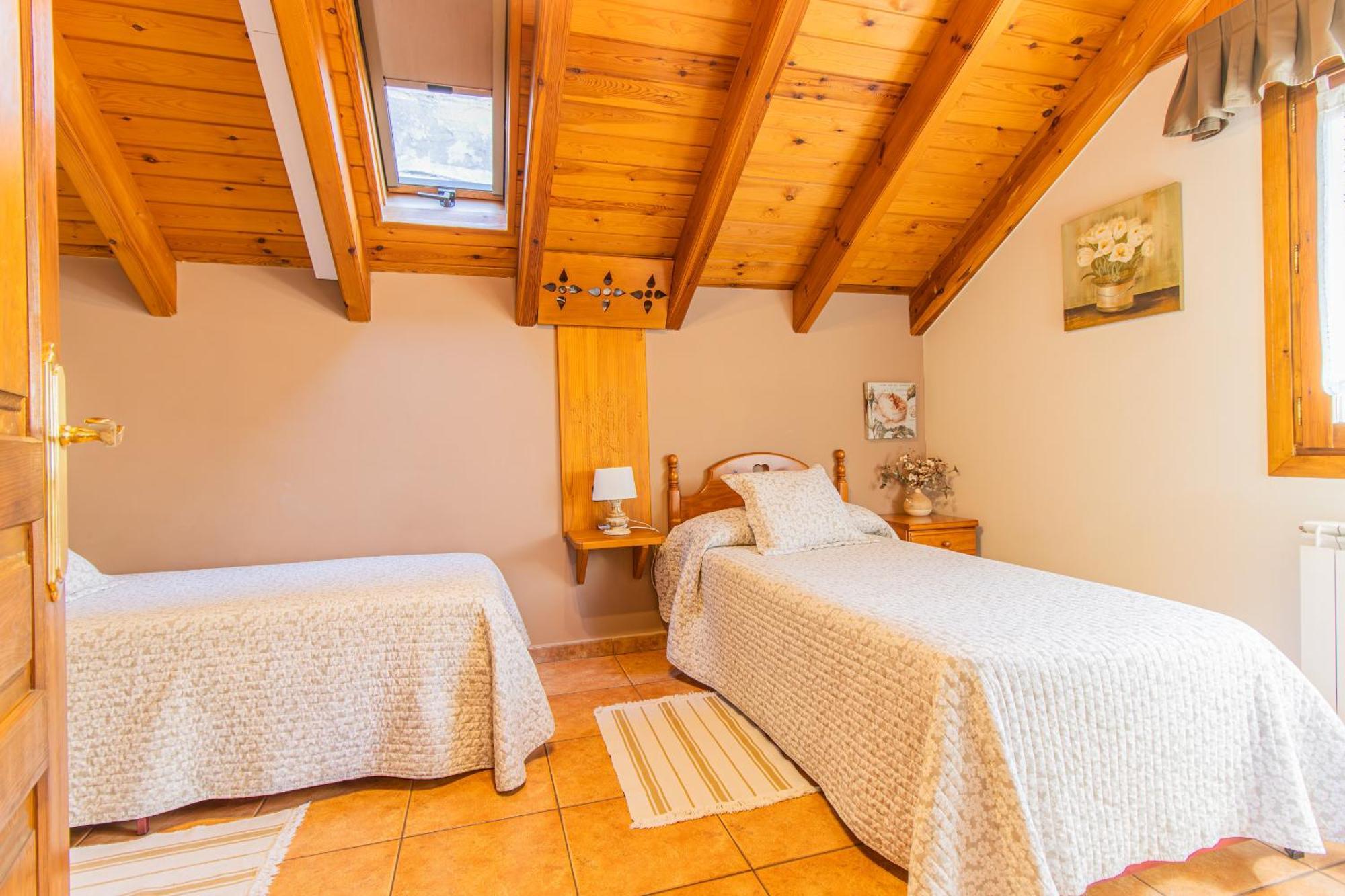 Casa El Pajar I Y II Guest House Senegüé Екстериор снимка